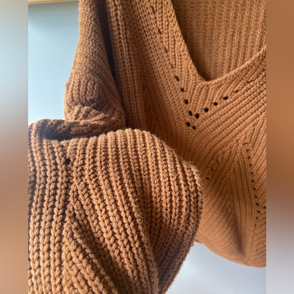 FP sweater - Picture 2 of 3